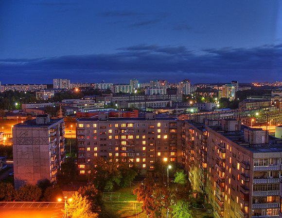 Город н е. Небольшие города России. Маленький российский город. Маленький город ночью Россия. Наш город.