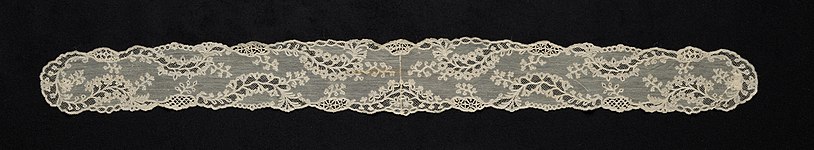 Ukjent kunstner - Bobbin Lace (Mechlin) Lappet - 1934.256 - Cleveland Museum of Art.jpg