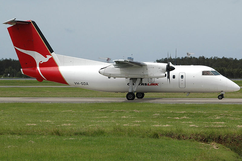 File:VH-SDA 'Torres Strait' Bombardier Dash 8-Q202 QantasLink (Sunstate Airlines) (8751159757).jpg