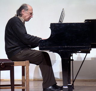 <span class="mw-page-title-main">Valentyn Silvestrov</span> Ukrainian pianist and composer