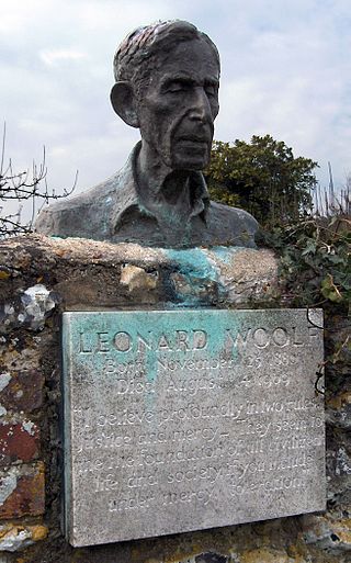 <span class="mw-page-title-main">Leonard Woolf</span> British author and publisher (1880–1969)
