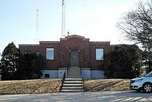 KYW's former transmitter building in Bloomingdale Township WSCR WBBM transmitter building.jpg
