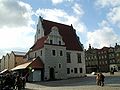 widok z północy (City scales - a view from the north)