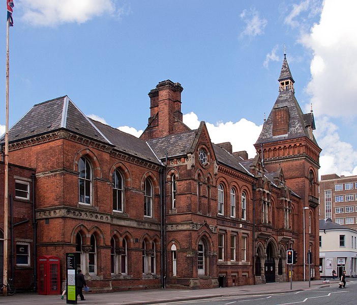 File:West Bromwich Town Hall.jpg