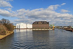 Westhafen Berlin Aussicht von Beusselstr 04-2015 img2.jpg