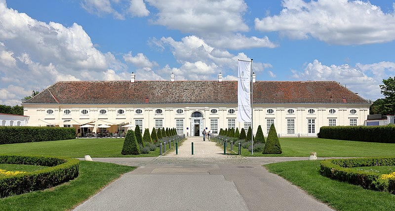 File:Wien - Schloss Augarten (1).JPG