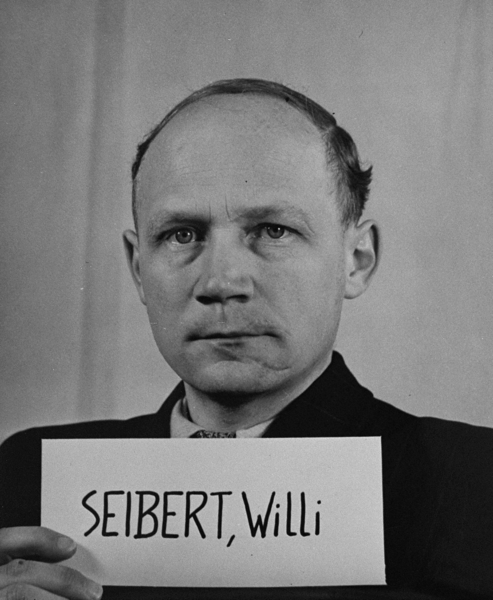 Plik:Willi Seibert at the Nuremberg Trials.PNG