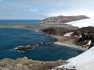 Mündung des Windy Glacier (im Hintergrund: Red Hill)