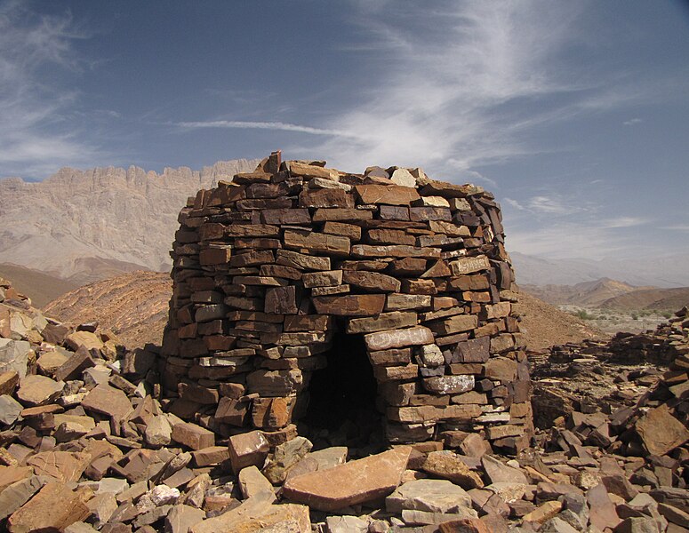 File:World Heritage Grave Al Ayn Oman.JPG