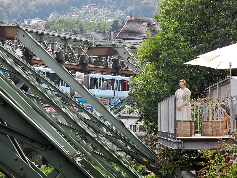 File:Wuppertal, Moritzstr. 14, Terrasse am Wupperufer, Bild Bild 3.jpg