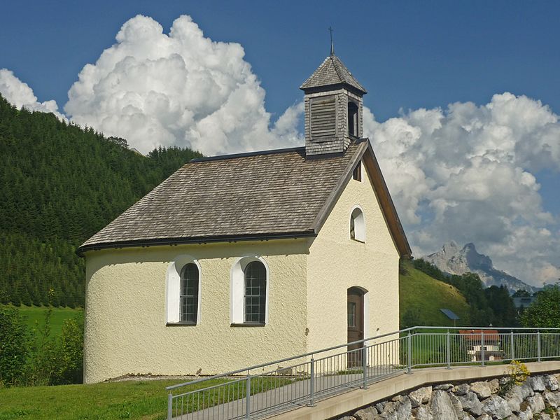 File:Zöblen-Loudes-Kapelle-1.jpg