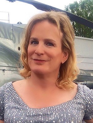 Zoey Tur Inside Edition (cropped).jpg