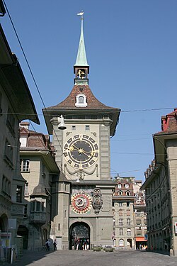 Ursprünglich Wehrturm, dann Gefängnis, Uhrturm Zytglogge
