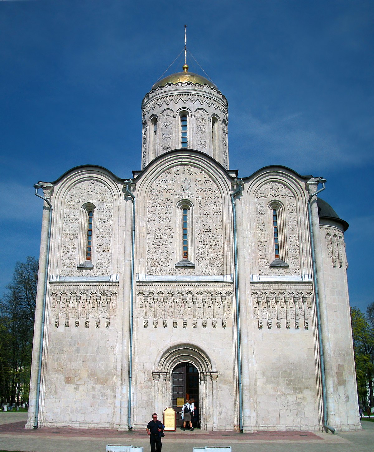 дмитриевский собор во владимире внутри