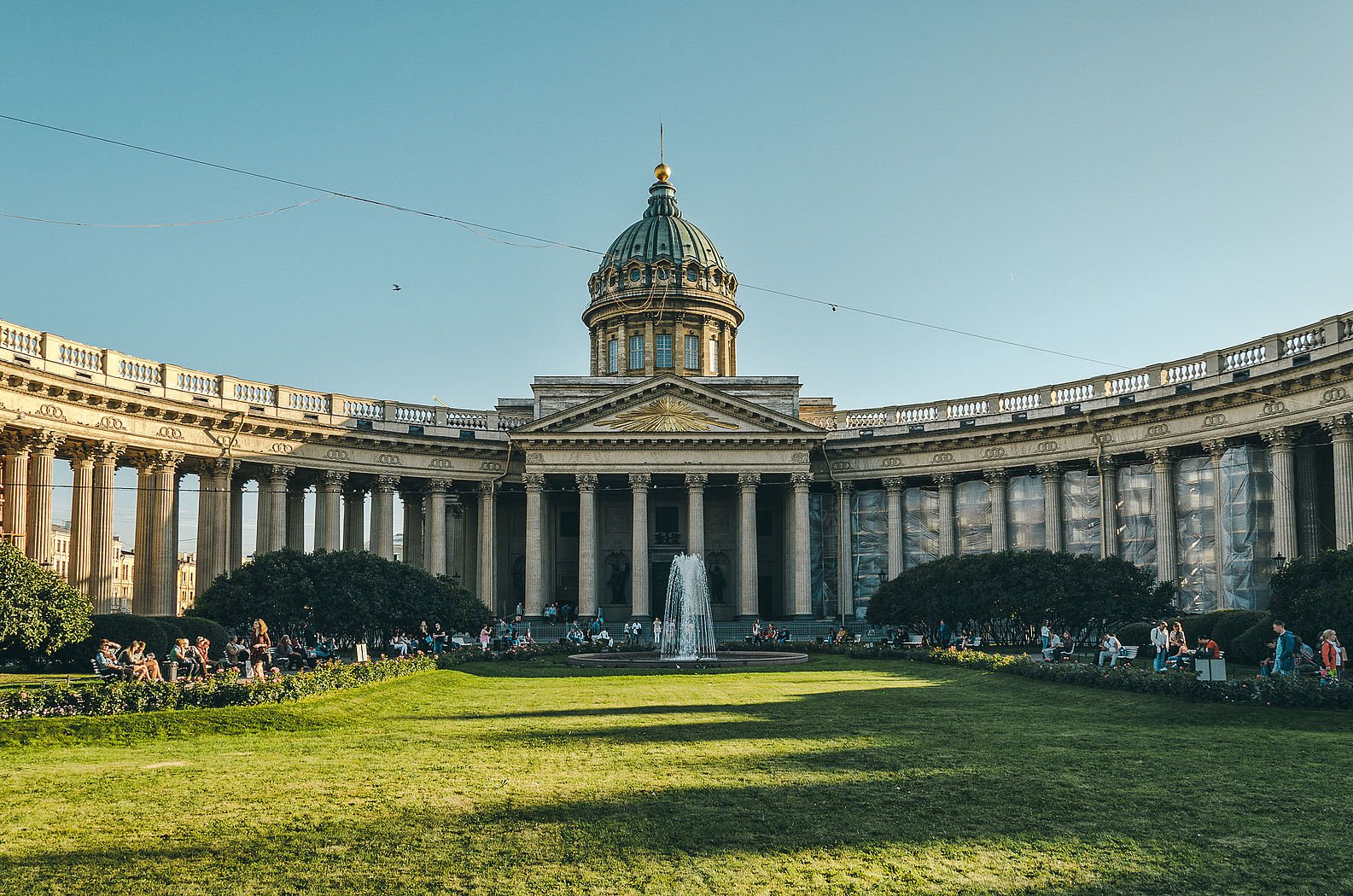 Архитектурные памятники москвы и санкт петербурга фото с названиями