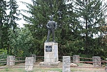 Споменик палим борцима и жртвама фашистичког терора у Чортановцима.JPG