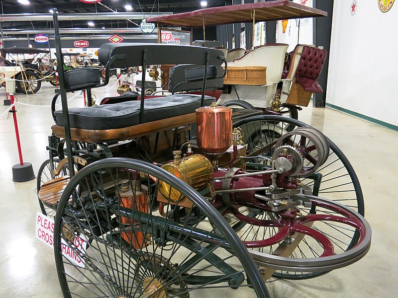 File:1886 Benz Patent Motorwagen 02.jpg