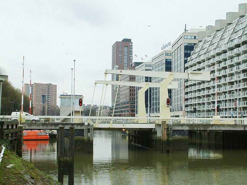 File:Admiraliteitsbrug.JPG