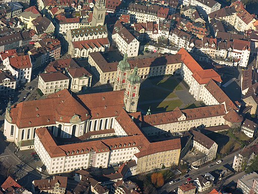 Luftbild von Kloster St. Gallen (Station der Schweiz Rundfahrt). Aerial View of the Monastry of Sankt Gallen
