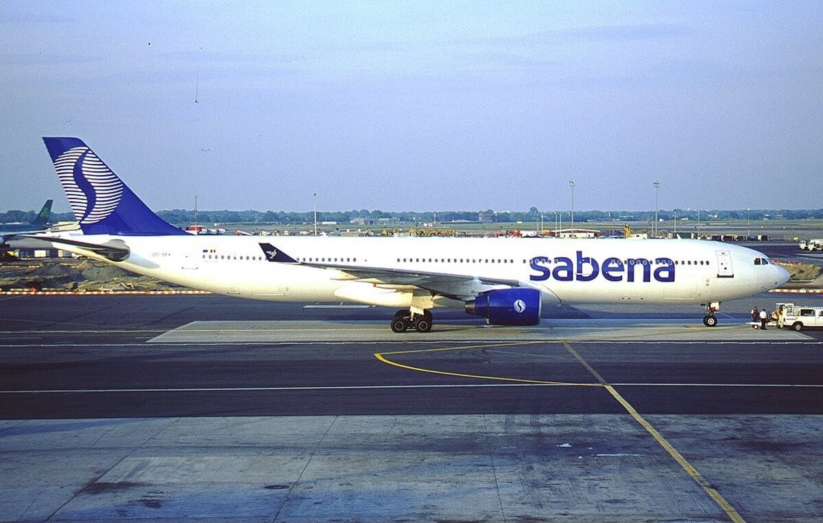 Airbus A330-322， Sabena AN0175819.jpg