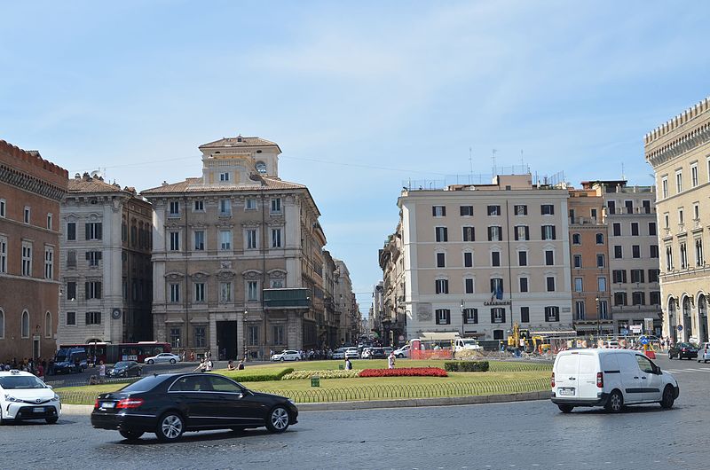 File:Altare della Patria-July 2016 (31).jpg