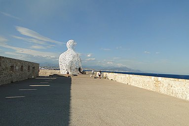 Antibes, modern sculpture.JPG