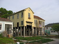 House in Broadmoor being raised up above the levels of the post-Katrina flooding April06 040.jpg