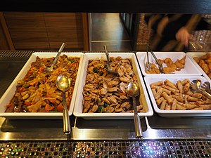 Asian buffet at restaurant Thai Silk, Borås.jpg