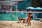 Deutsch: Beachvolleyball bei den Olympischen Jugendspielen 2018; Tag 8, 14. Oktober 2018; Mädchen, Achtelfinale – USA-Peru 2:0 (21–19/21–12) English: Beach volleyball at the 2018 Summer Youth Olympics at 14 October 2018 – Girls Round of 16 – USA-Peru 2:0 (21–19/21–12)