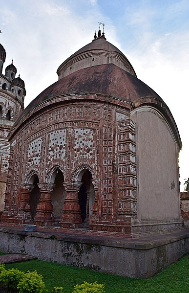 File:Bijoy Vaidyanath Temple. Kalna.jpg