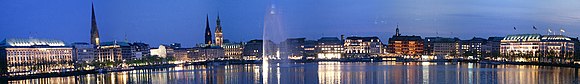 Panoramo di Hamburg de Kennedybrücke.