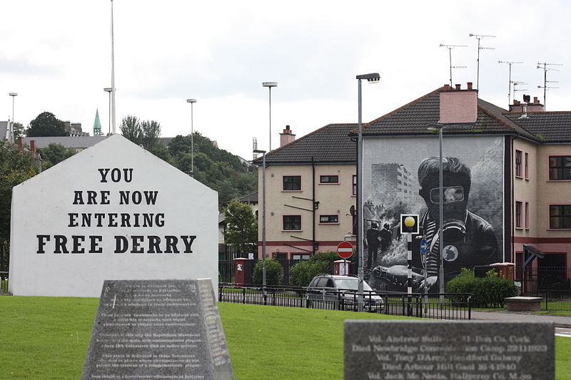 File:Bogside (27), August 2009.JPG