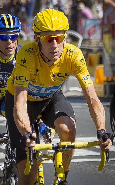 File:Bradley Wiggins, 2012 Tour de France finish.jpg