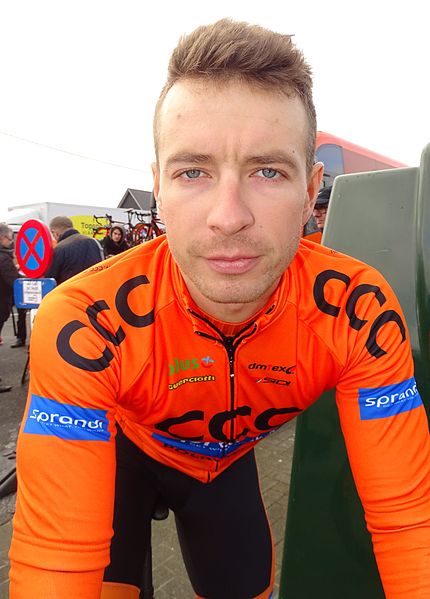 File:Bredene - Handzame Classic, 18 maart 2016, vertrek (B05).JPG