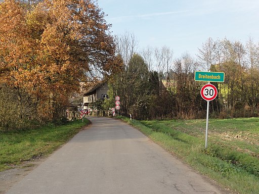 Breitenbach (Niederbayern) — Ortshinweistafel