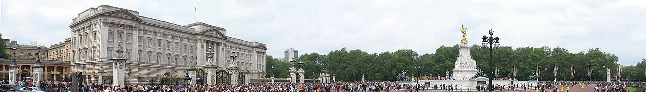 Buckinghampalace banner.jpg