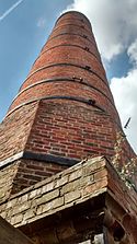 Bursledon Brickworks Chimney.jpg 