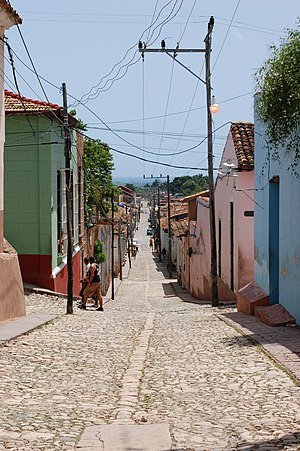 Una calle de Trinidad, Cuba, que da acceso al Casco Histórico.