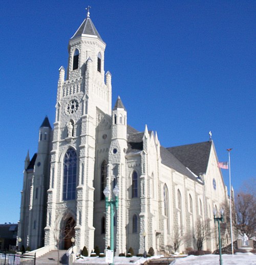 Catholic church. Кантон Огайо. Костелы в Огайо. Необычная католическая Церковь. Католическая Церковь в Туле.