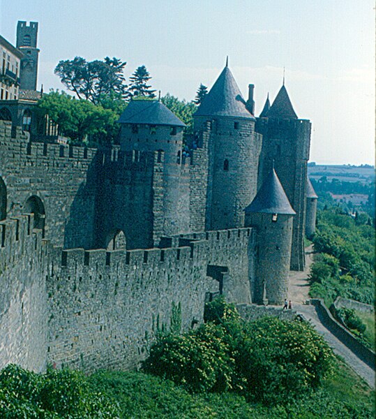 File:Carcassonne - Walls (2441366116).jpg