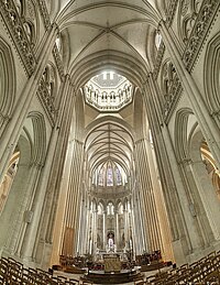 Bóveda de crucería gótica de la Catedral de Coutances, Francia