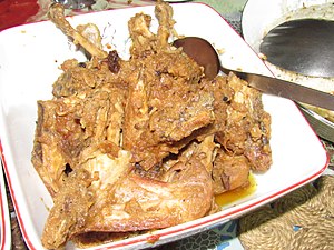 Chicken roast in a table 01.jpg