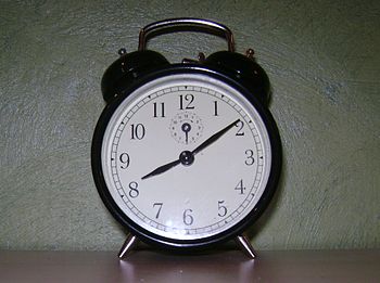 English: Alarm clock Polski: Budzik