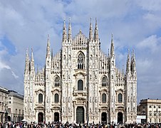 Duomo (Milano) 2022.jpg