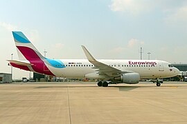 Eurowings A320-214 (D-AIZS) no Aeroporto Heathrow de Londres.jpg