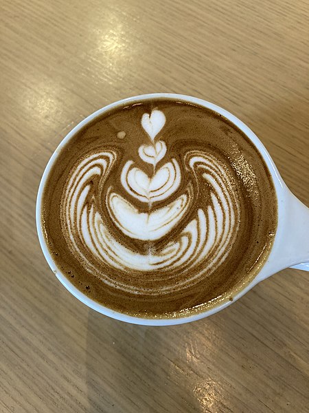 File:Flat white with an example of a "Tulip.".jpg
