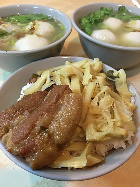 File:Food 焢肉飯, 施家鮮肉湯圓, 台北 (24735872013).jpg