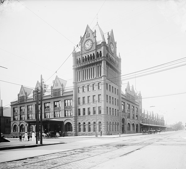 The Fort Street Union Depot in 1909