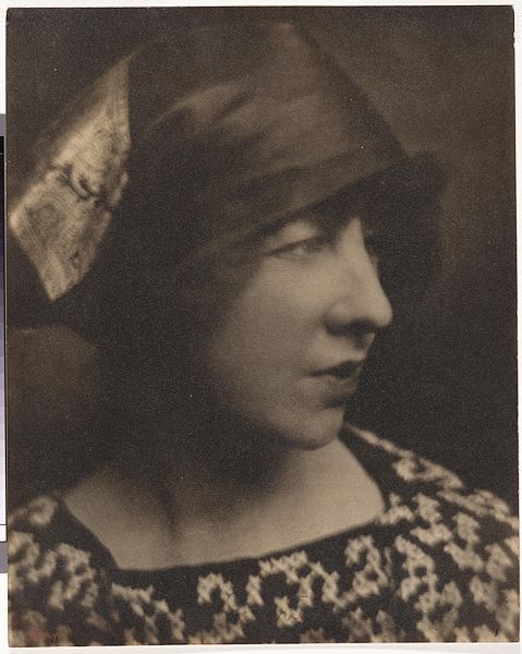 File:Gertrude Vanderbilt Whitney headshot c1910.jpg