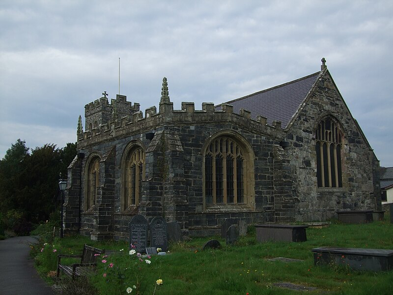 File:Gwydir Chapel and St Grwst Church - geograph.org.uk - 2628886.jpg